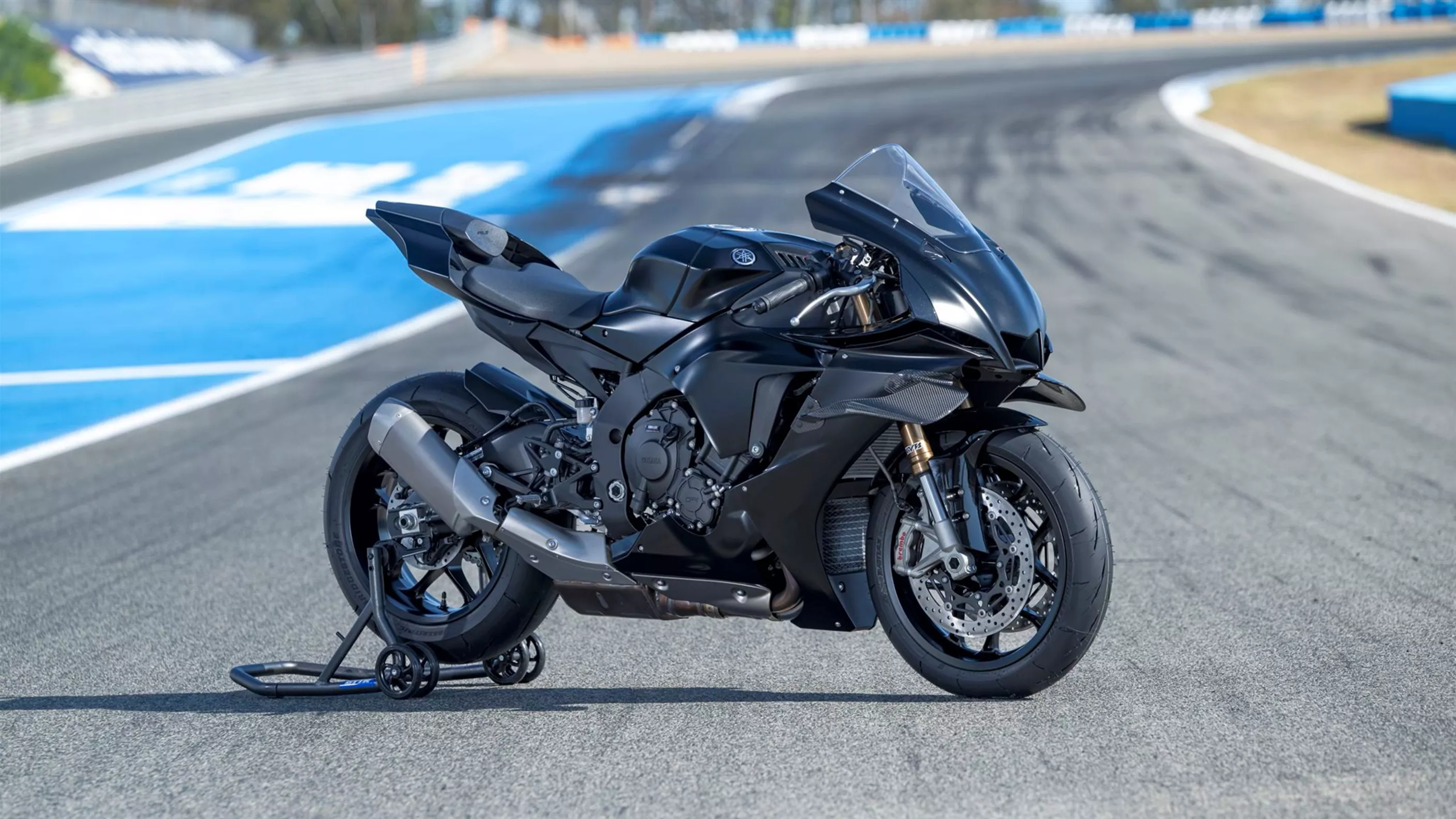 Yamaha R1