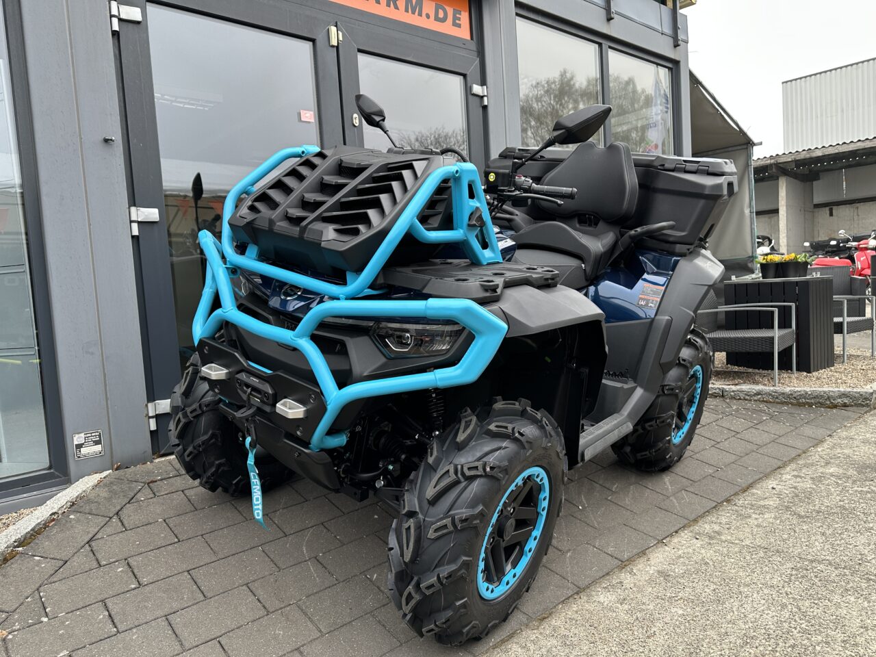CF MOto 1000
